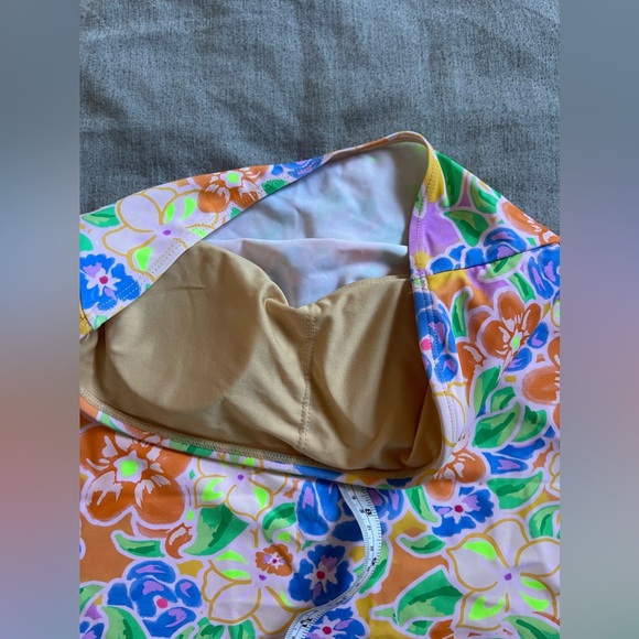 Beach cover up. Size Small. - Picture 5 of 5